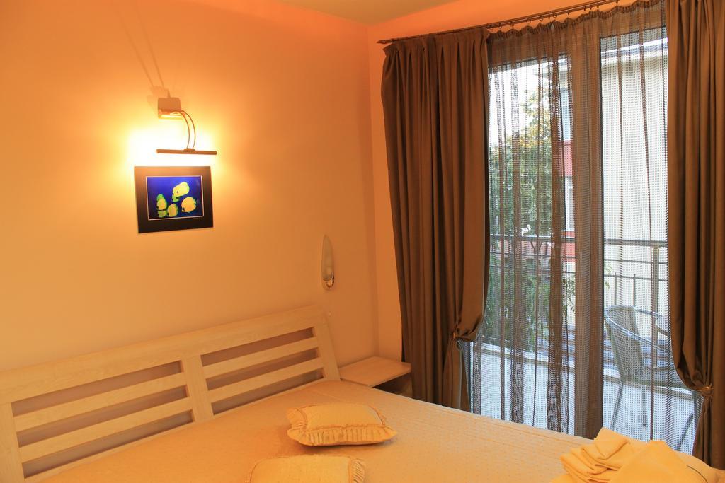 Stela Guest House Царево Екстер'єр фото