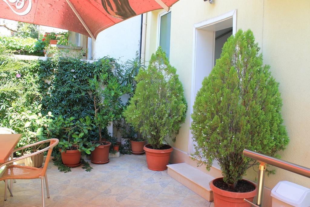 Stela Guest House Царево Екстер'єр фото
