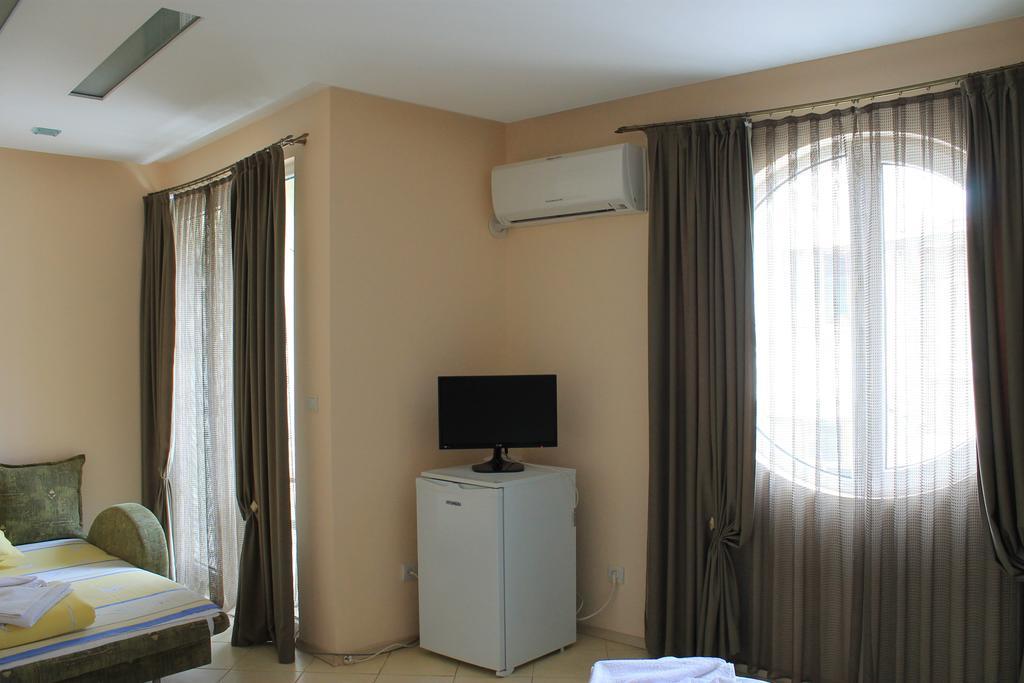 Stela Guest House Царево Екстер'єр фото